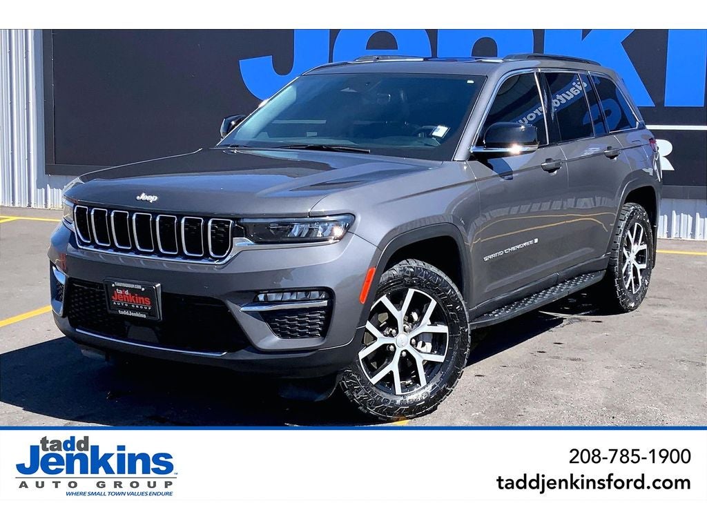 2025 Jeep Grand Cherokee Limited in Baltic Gray Metallic Clearcoat — front three-quarter view