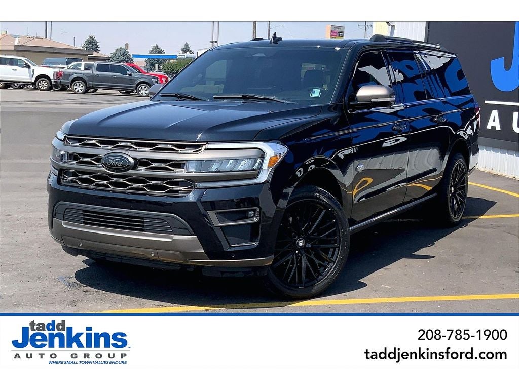 2024 Ford Expedition MAX King Ranch in Agate Black Metallic — front three-quarter view