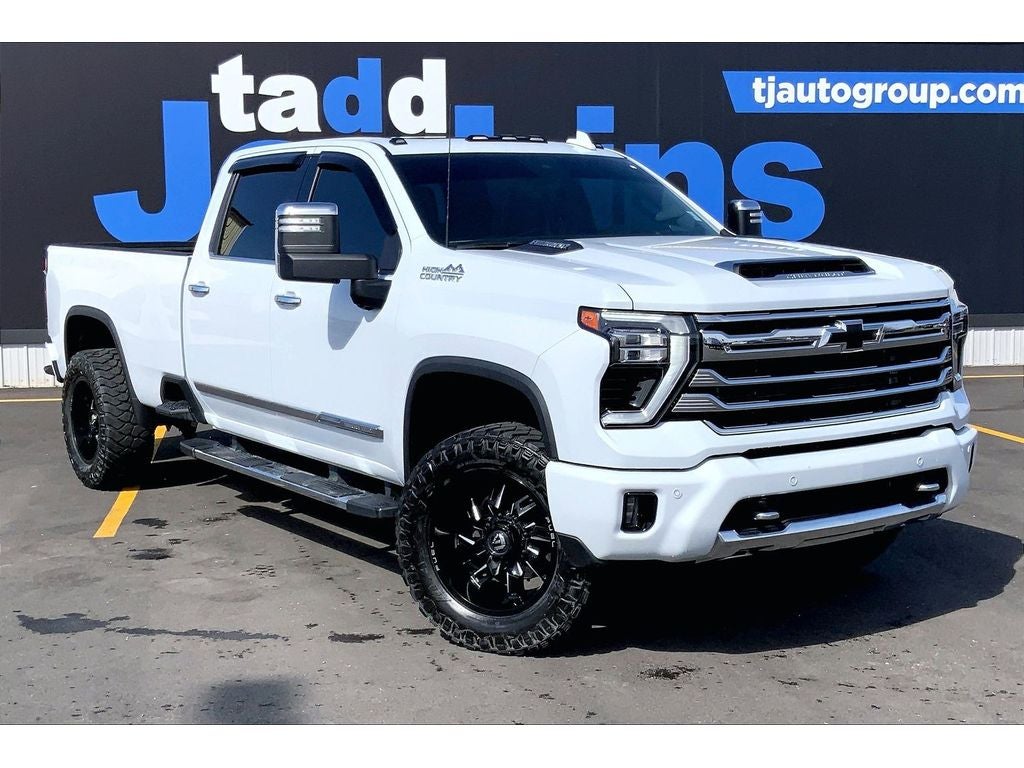 2026 Chevrolet Silverado 3500 — side profile view