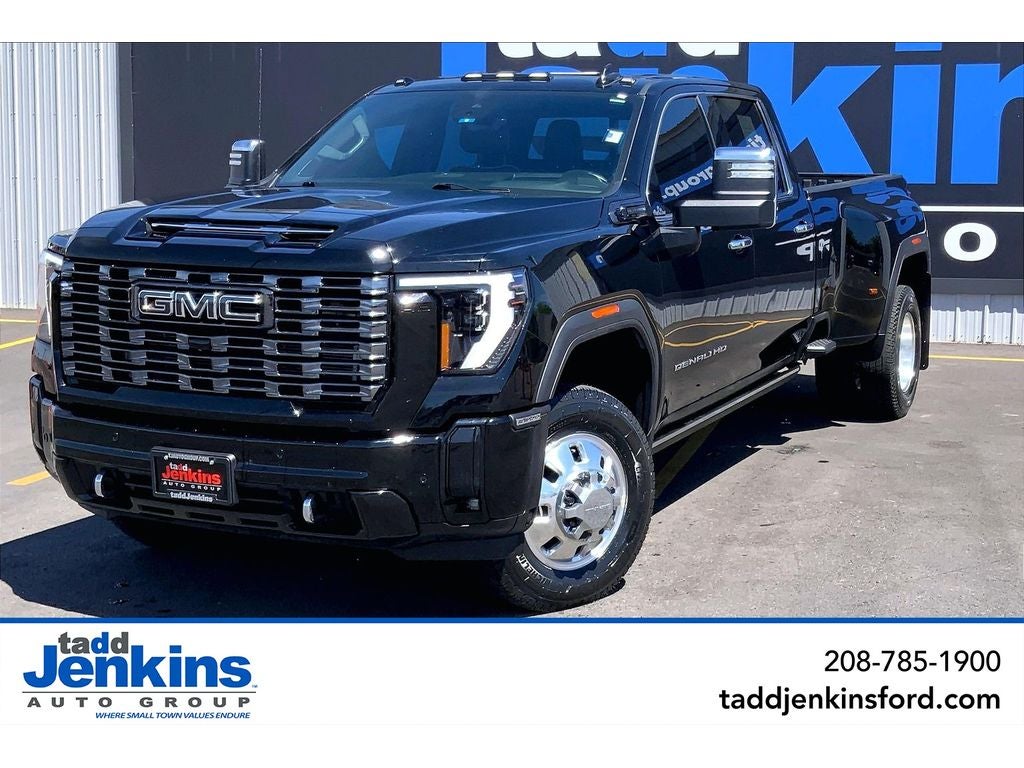 2025 GMC Sierra 3500 Denali Ultimate in Onyx Black — front three-quarter view